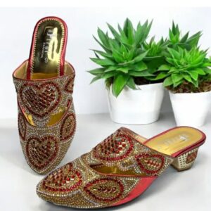 premium handcrafted bridal punjabi jutti stylish ethnic wedding footwear for women (gold/cream)m,093,560